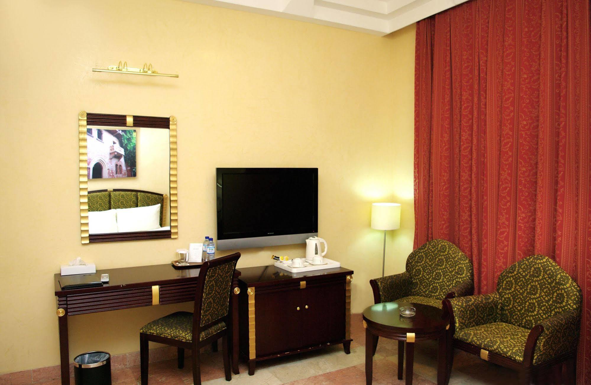 Verona Resorts Sharjah Ngoại thất bức ảnh